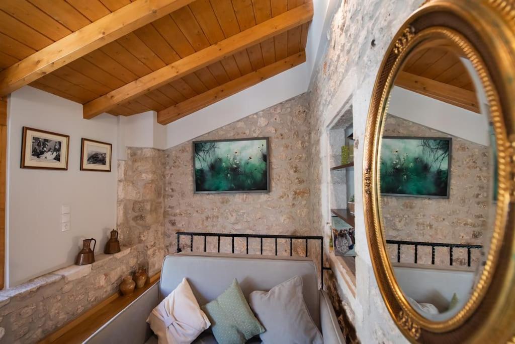 La Casa Di Bella A Tradional Stone House With Barbecue Villa Kariá Eksteriør bilde
