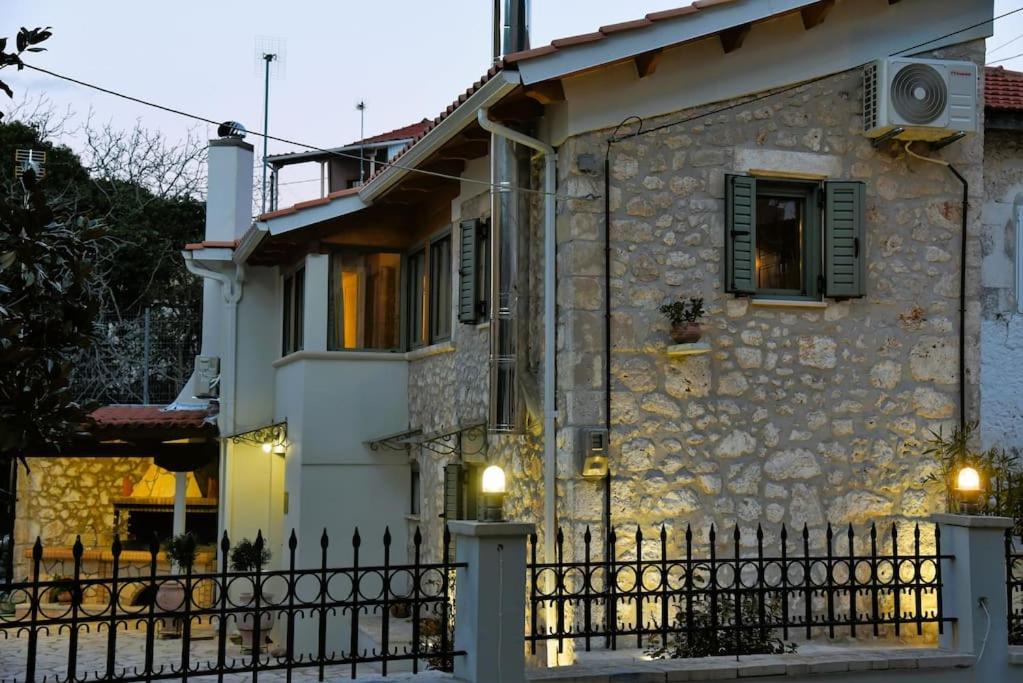La Casa Di Bella A Tradional Stone House With Barbecue Villa Kariá Eksteriør bilde