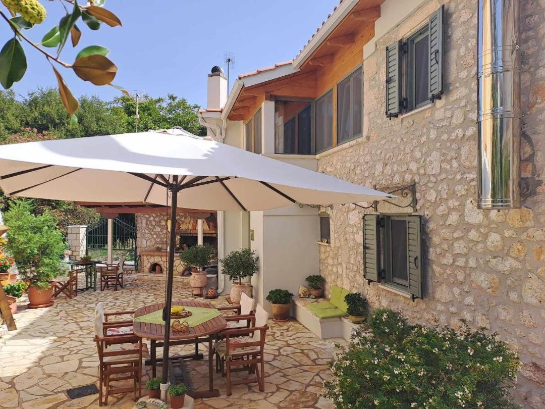 La Casa Di Bella A Tradional Stone House With Barbecue Villa Kariá Eksteriør bilde