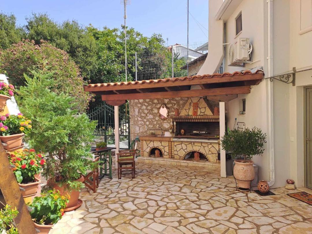 La Casa Di Bella A Tradional Stone House With Barbecue Villa Kariá Eksteriør bilde